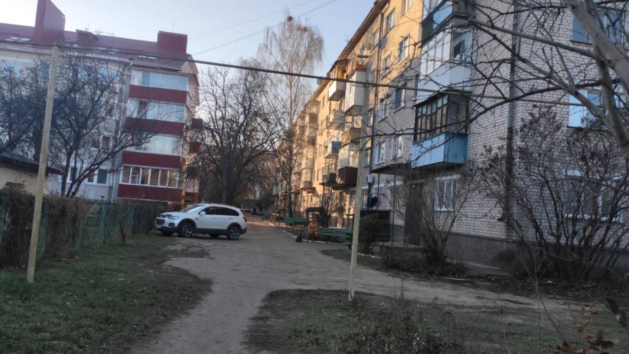 2-Х Комнатная Квартира Korosten Eksteriør billede